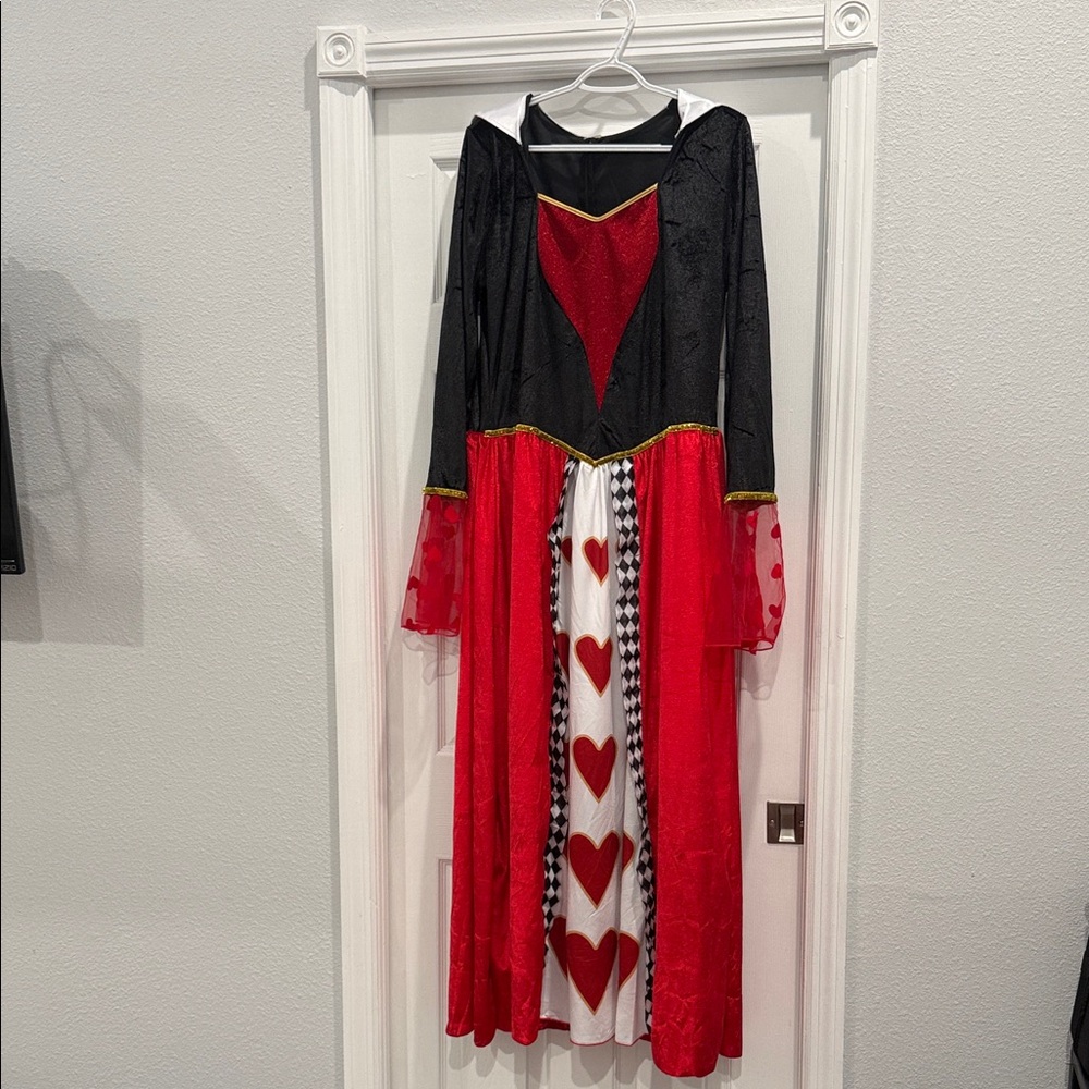 Funna Queen of Hearts Plus Size Women  Costume - Red and Black